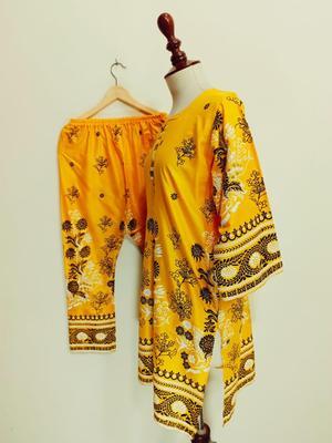 2 Pcs Women's Stitched Lawn Printed Suit