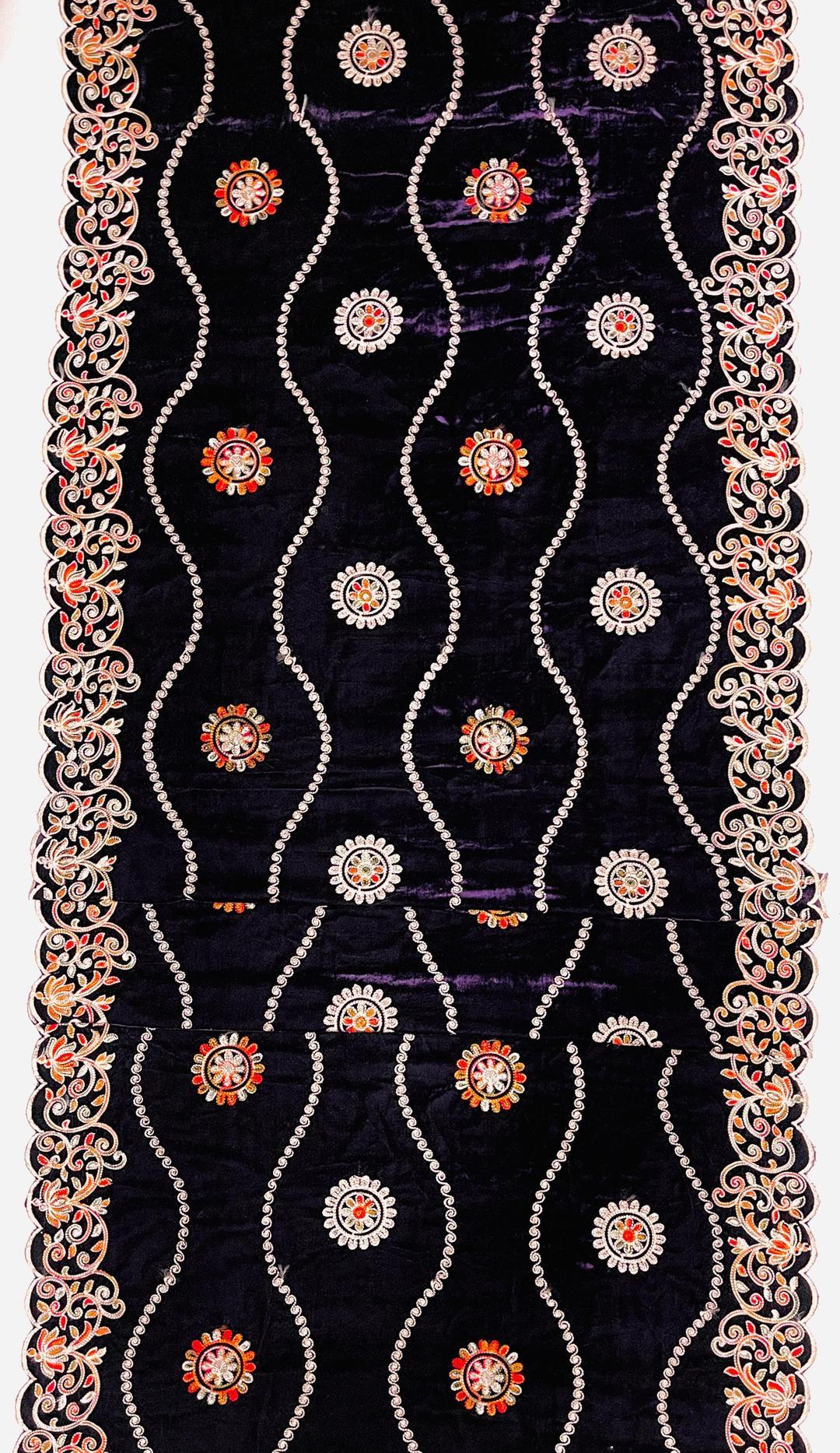 Women's Velvet Embroidered Border Shawl