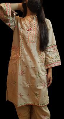 2 Pcs Women's Stitched Lawn Embroidered Suit