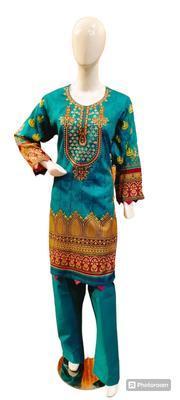 3 Pcs Women's Stitched Lawn Embroidered Suit