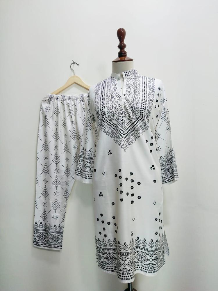 2 Pcs Women's Stitched Lawn Printed Suit