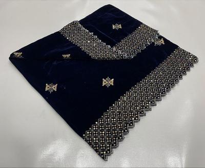 Women's Velvet Embroidered Border Shawl