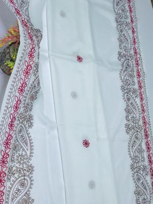 1 Pc Women's Swiss Lawn Embroidered Shawl