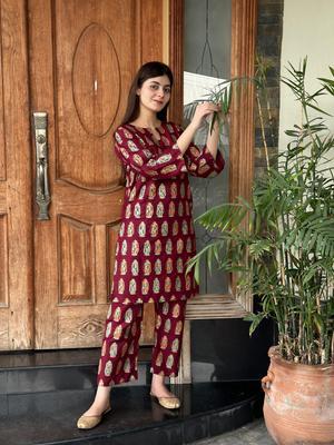 2 Pcs Women's Stitched Arabic Lawn Printed Shirt And Trouser - Maroon