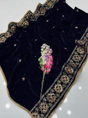 Women's Velvet Embroidered Shawl