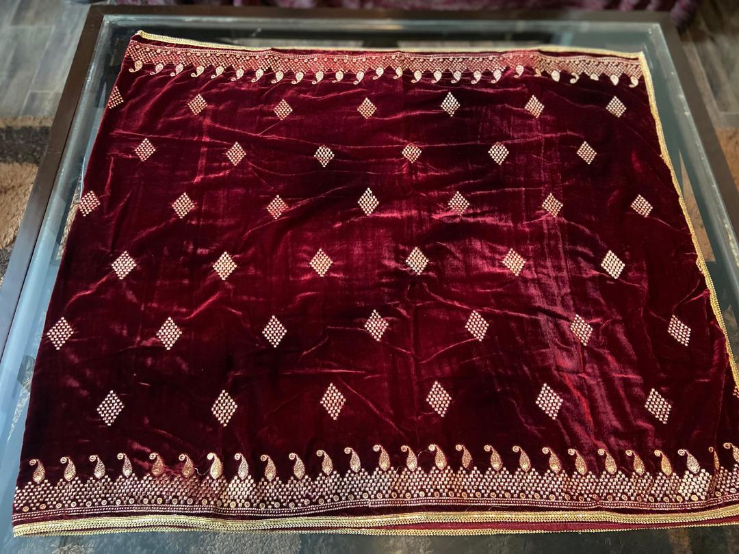 Women's Velvet Embroidered Shawl