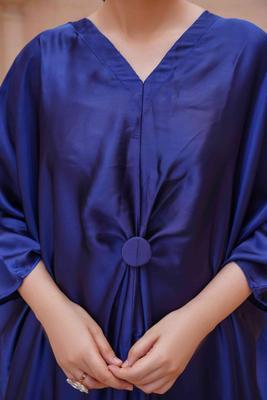 1 Pc Women's Stitched Silk Plain Kaftan