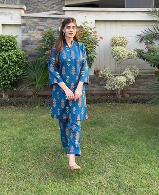 2 Pcs Women's Stitched Linen Block Printed Shirt And Trouser