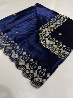 Women's Velvet Embroidered Border Shawl