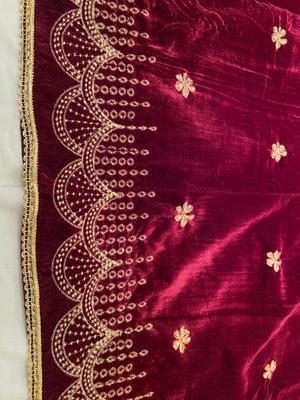 Women's Velvet Embroidered Shawl