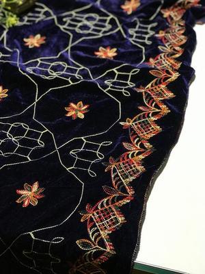 Women's Velvet Embroidered Shawl