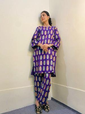 2 Pcs Women's Stitched Linen Printed Suit