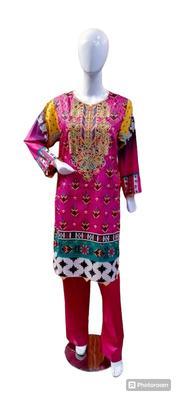 3 Pcs Women's Stitched Lawn Embroidered Suit