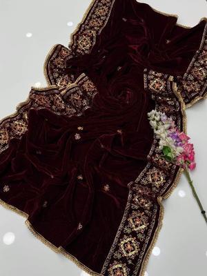 Women's Velvet Embroidered Shawl