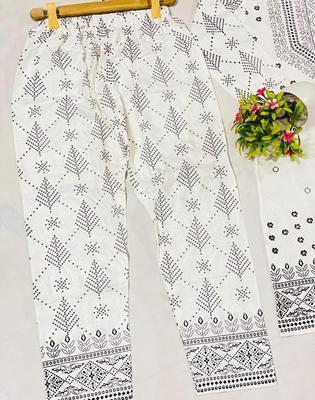 2 Pcs Women's Stitched Arabic Linen Embroidered Suit