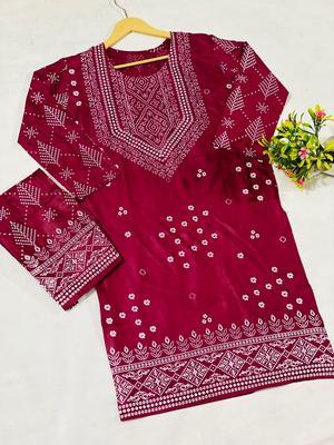 2 Pcs Women's Stitched Lawn Printed Suit