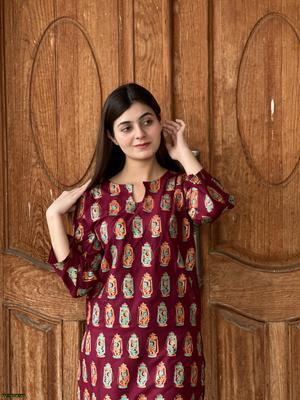 2 Pcs Women's Stitched Arabic Lawn Printed Shirt And Trouser - Maroon