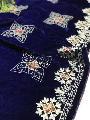 Women's Velvet Embroidered Shawl