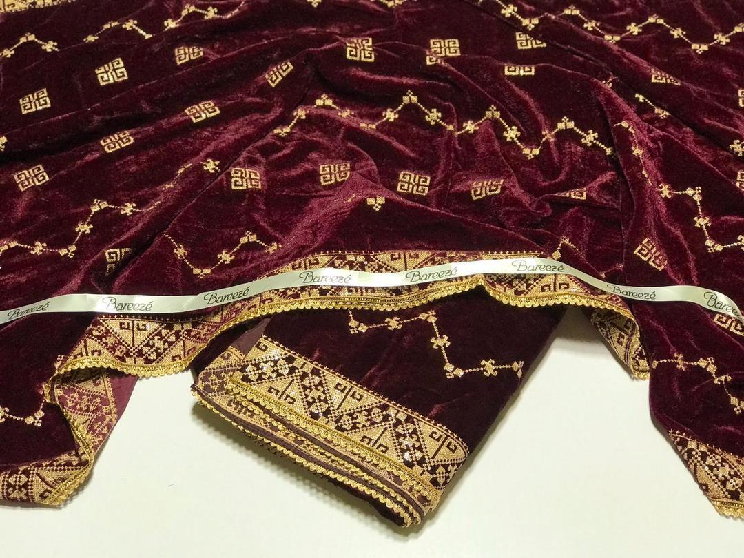 Women's Velvet Embroidered Border Shawl