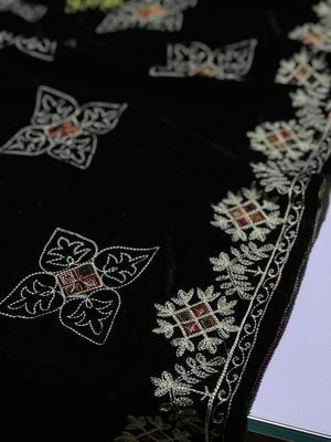 Women's Velvet Embroidered Shawl