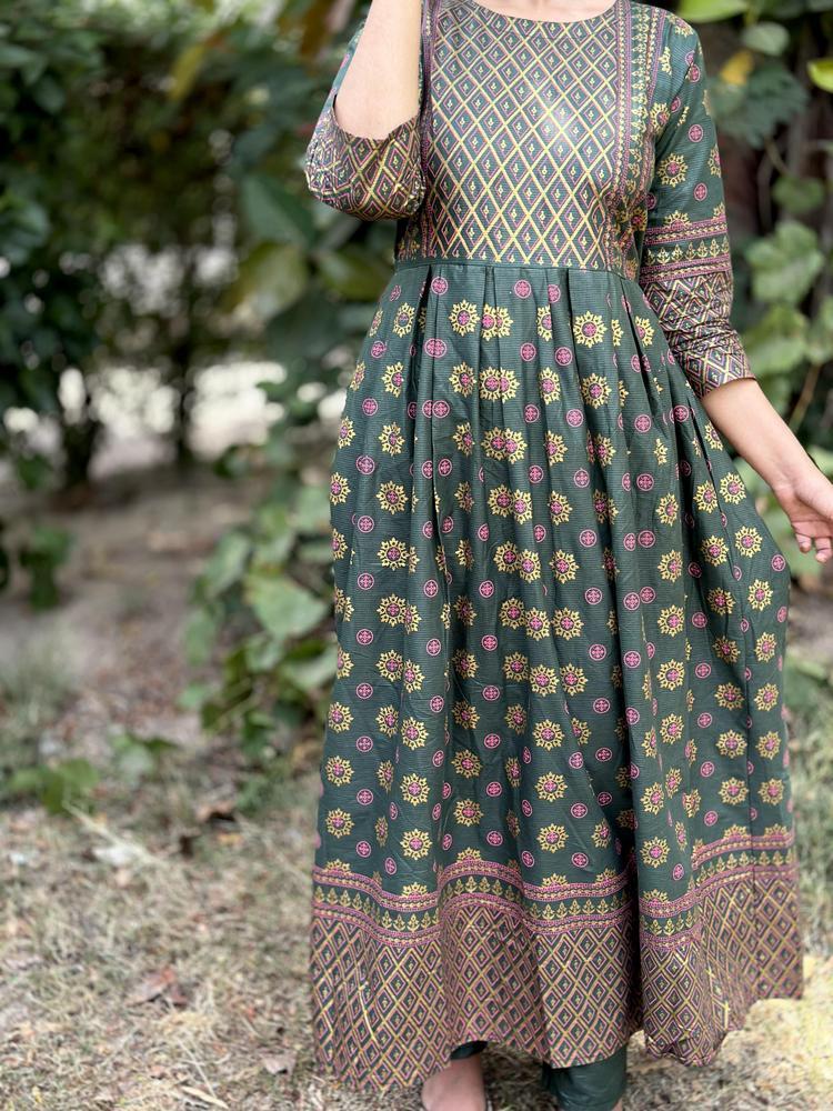 Women's Stitched Arabic Lawn Printed Maxi