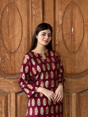 2 Pcs Women's Stitched Arabic Lawn Printed Shirt And Trouser