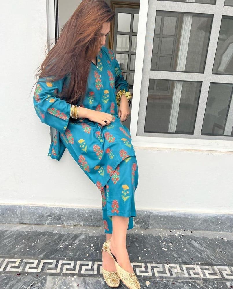 2 Pcs Women's Stitched Linen Printed Suit