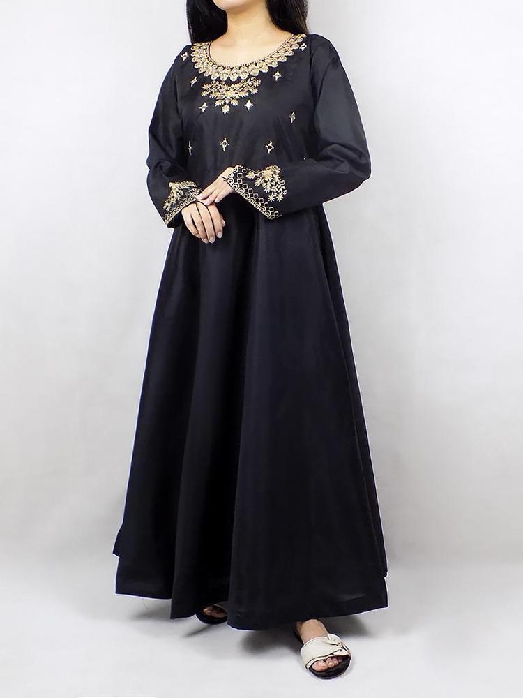 2 Pcs Women's Stitched Silk Embroidered Suit