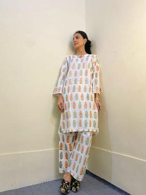 2 Pcs Women's Stitched Linen Printed Suit