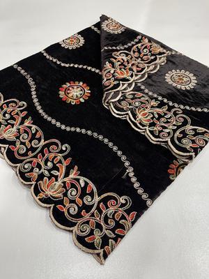 Women's Velvet Embroidered Border Shawl