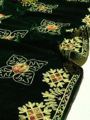 Women's Velvet Embroidered Shawl