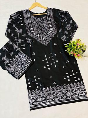 2 Pcs Women's Stitched Lawn Printed Suit