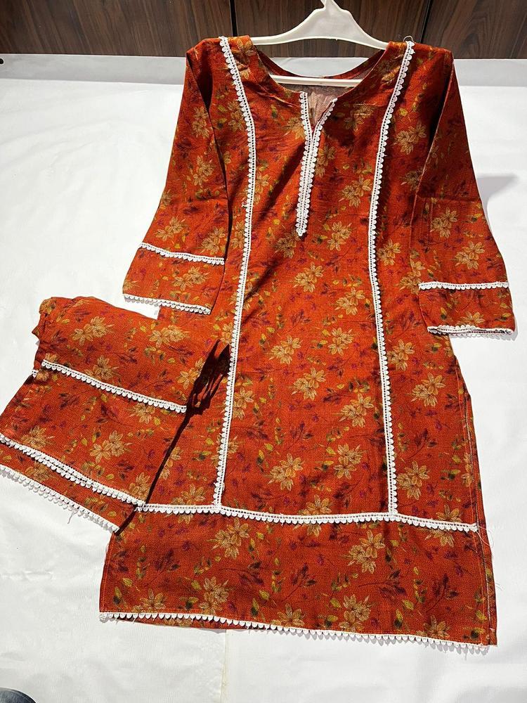 2 Pcs Women's Stitched Dhanak Printed Suit