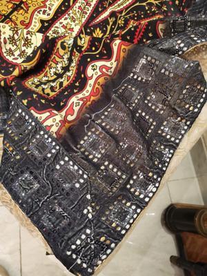 1 Pc Women's Velvet Embroidered Shawl