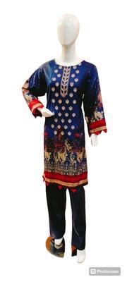 3 Pcs Women's Stitched Lawn Embroidered Suit