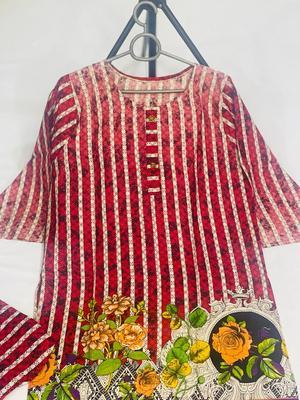 2 Pcs Women's Stitched Lawn Printed Suit