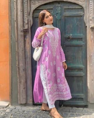 1 Pc Women's Stitched Linen Embroidered Kurta