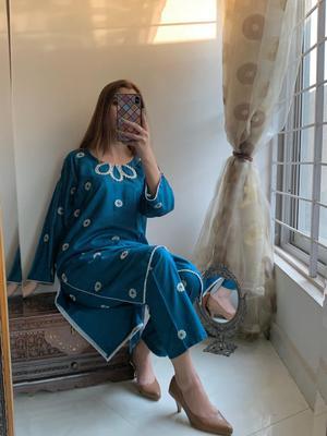 2 Pcs Women's Stitched Arabic Lawn Embroidered Suit