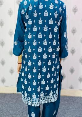 2 Pcs Women's Stitched Linen Printed Suit