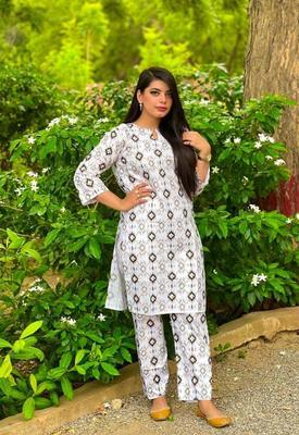 2 Pcs Women's Stitched Linen Block Printed Shirt And Trouser