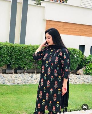 2 Pcs Women's Stitched Arabic Lawn Printed Shirt And Trouser