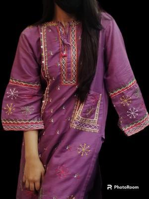 2 Pcs Women's Stitched Lawn Embroidered Suit