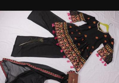 3 Pcs Women's Stitched Chiffon Embroidered Suit