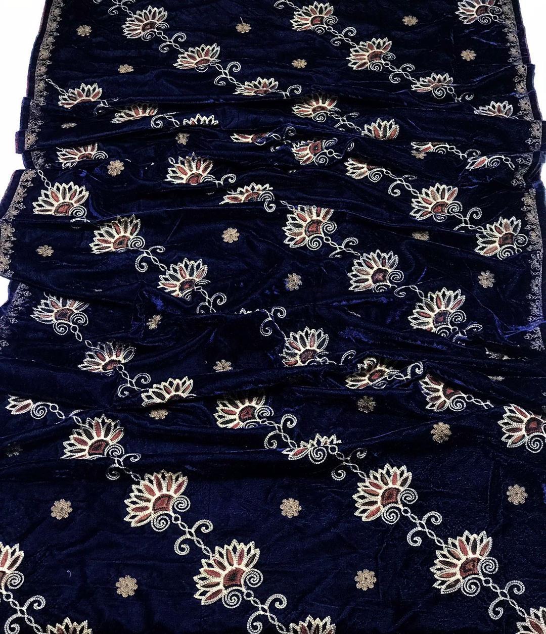 Women's Velvet Embroidered Shawl