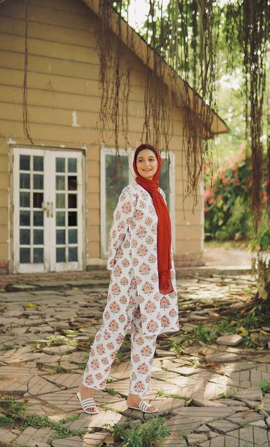 2 Pcs Women's Stitched Lawn Printed Suit