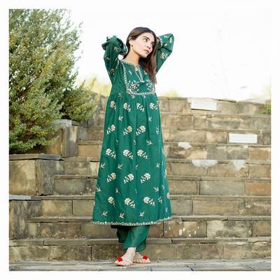 2 Pcs Women's Stitched Arabic Lawn Printed Shirt And Trouser