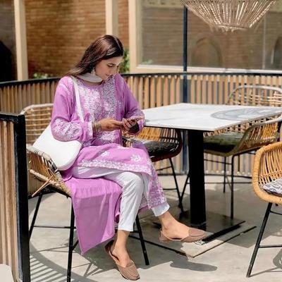 1 Pc Women's Stitched Linen Embroidered Kurta