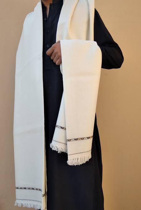 1 Pc Men's Woolen Plain Shawl