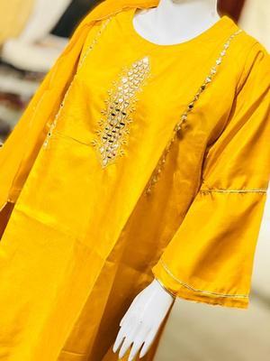 3 Pcs Women's Stitched Fancy Silk Embroidered Suit