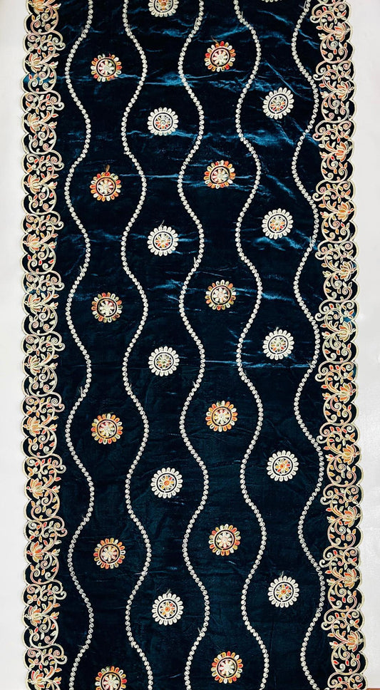 Women's Velvet Embroidered Border Shawl